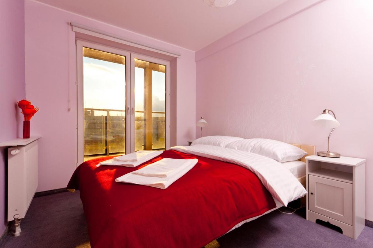Cilantro Bed & Breakfast Wroclaw Ngoại thất bức ảnh