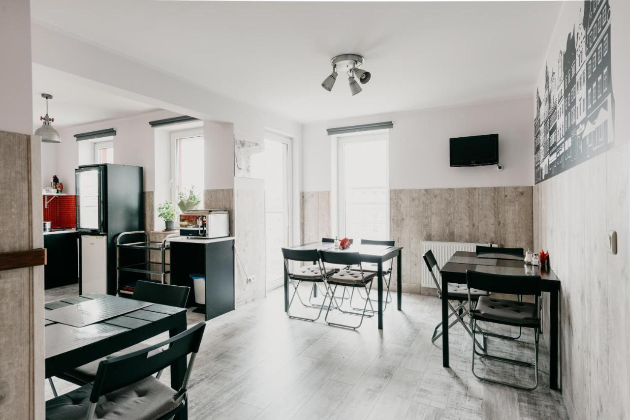 Cilantro Bed & Breakfast Wroclaw Ngoại thất bức ảnh